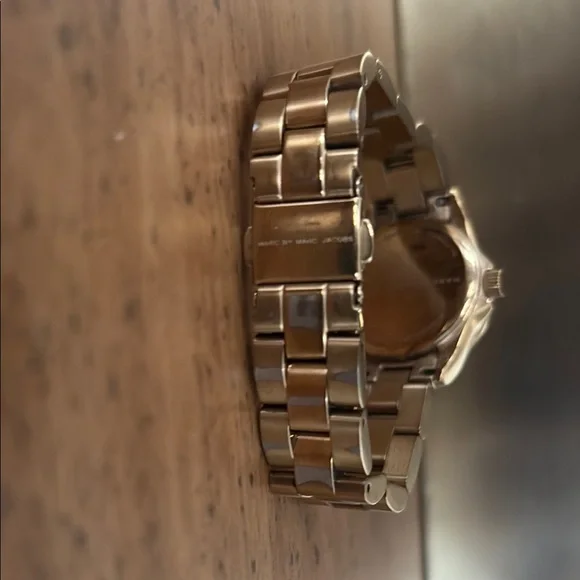 Marc by Marc Jacobs Gold Watch - Picture 6 of 10